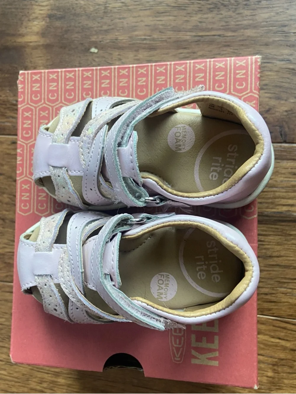 Stride Rite SRT Xena size 4 Toddler in Pink